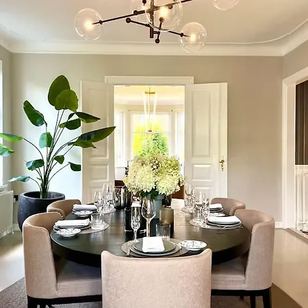 Luxury Villa - Exceptional Location In City Center With Free Parking * Odense