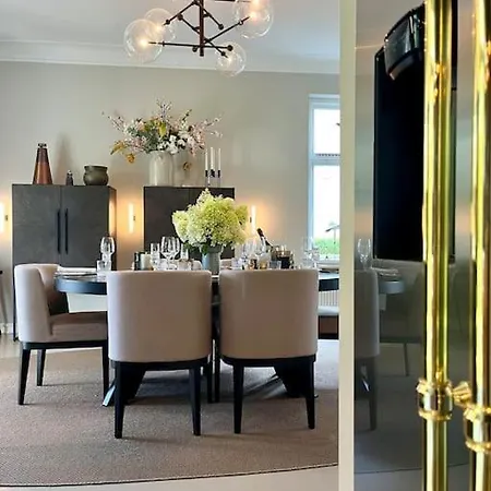 Luxury Villa - Exceptional Location In City Center With Free Parking Willa Odense