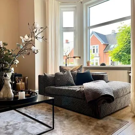 Luxury Villa - Exceptional Location In City Center With Free Parking Willa Odense
