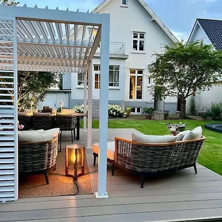 Luxury Villa - Exceptional Location In City Center With Free Parking Willa *