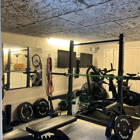 Luxury - Exceptional Location In Center With Free Parking Villa