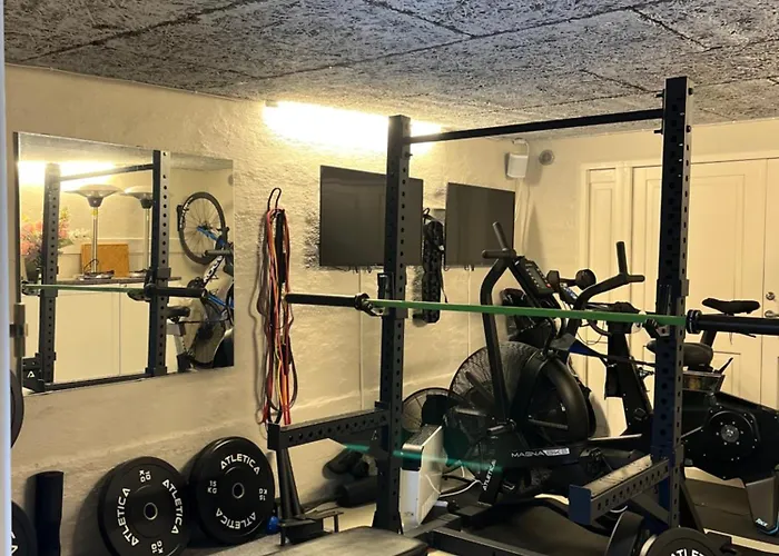 Luxurious - Exceptional Location In Center With Free P Villa